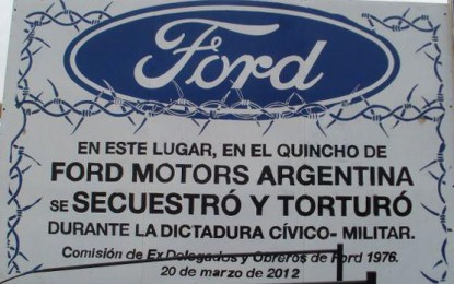 Prohiben salir del país a ex directivos de Ford juzgados por secuestro y tortura de obreros