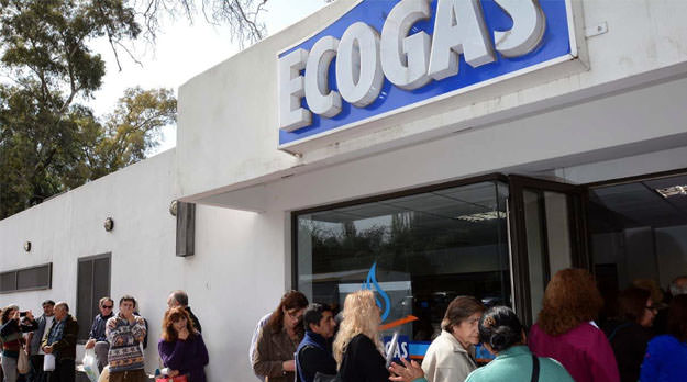 Esperaron como dijo Cornejo y Ecogas les cortó el servicio