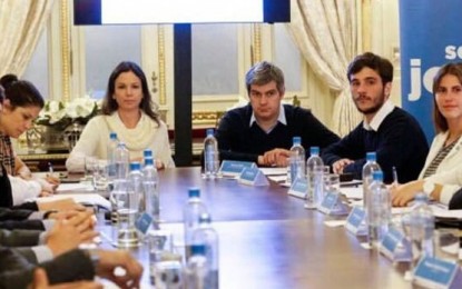 Los neonazis que fueron a Casa Rosada plantearon la vuelta del servicio militar obligatorio