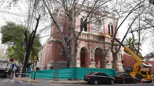 POEMA ASALTANTE a Merceditas de San Martín que será visitada