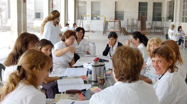 Recordación docente en su día – Demonización por el estado