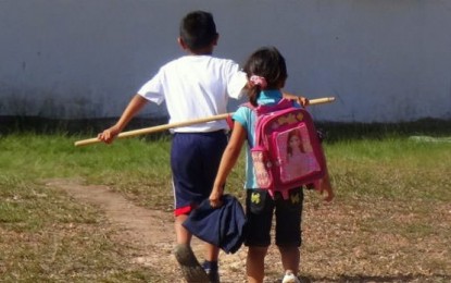Por falta de transporte niños no pueden ir a escuela rural