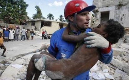 Haiti muere por nosotros ( poema Urgente)