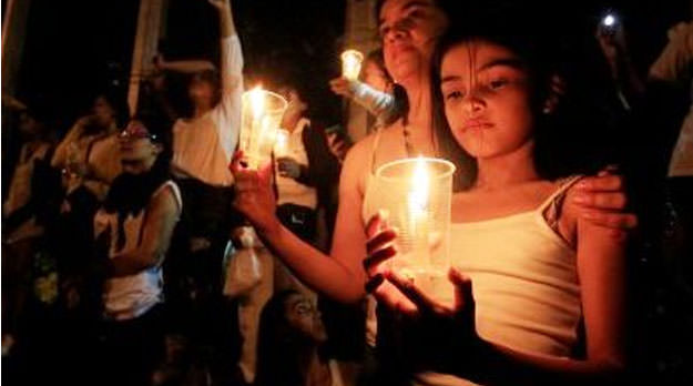 Colombia: FARC-EP convoca a gran vigilia por la paz en sus campamentos