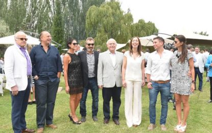 A propósito de la Vendimia “solidaria” de los Vila en Mendoza
