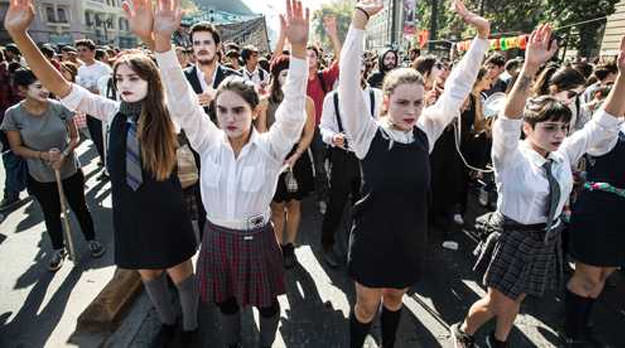 Chile: jóvenes vuelven a las calles para exigir educación gratuita y de calidad