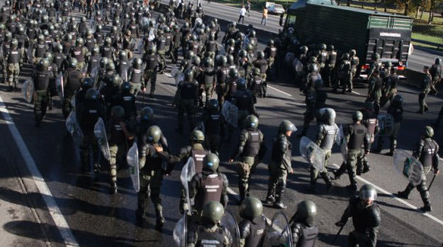 Los “terroristas” de ayer, los “encapuchados” de hoy