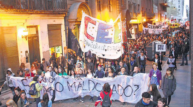 Miles de estudiantes recordaron la Noche de los Lápices