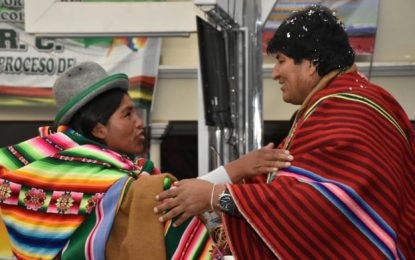 Balance a futuro de Bolivia, “un país vestido de indianitud”