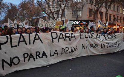 Multitudinaria marcha educativa en Mendoza