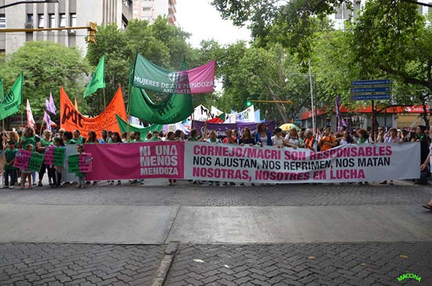 25N: “Nos ajustan, nos reprimen, nos matan”