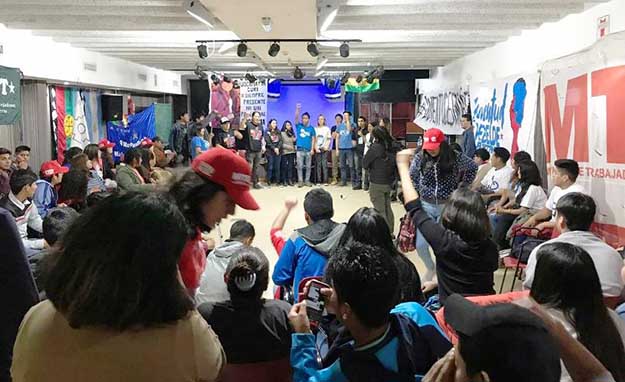 Juventudes envían un mensaje de unidad en Bolivia y Argentina