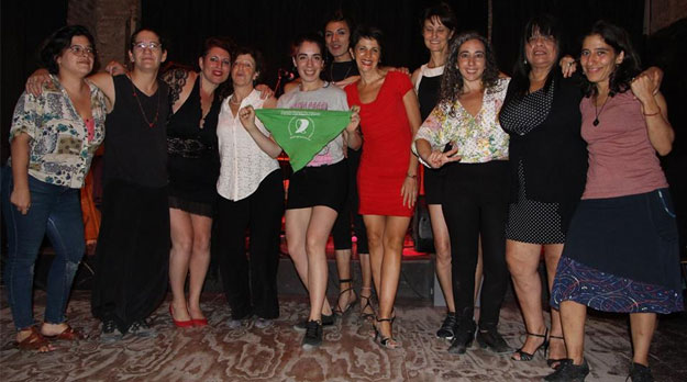 Feministas argentinas rehacen el tango