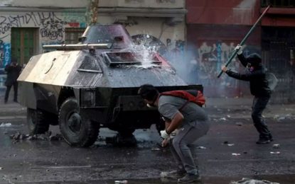 50 días de enfrentamientos entre manifestantes y policías en Chile