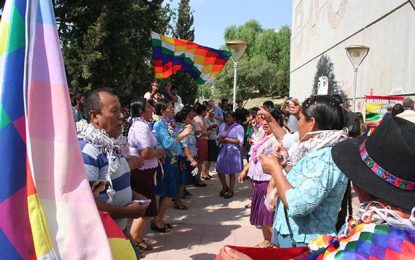 El color y la danza andina también fueron un homenaje a Evo