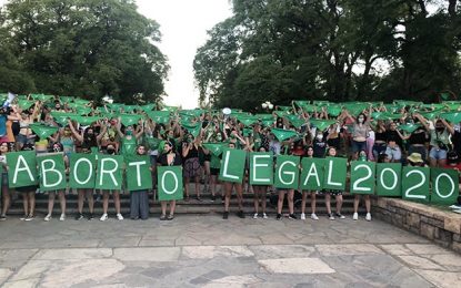 Media sanción para el Aborto Legal