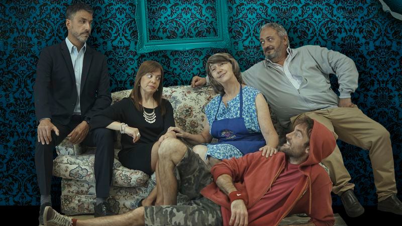 El loco y la camisa: una obra de teatro para ver varias veces