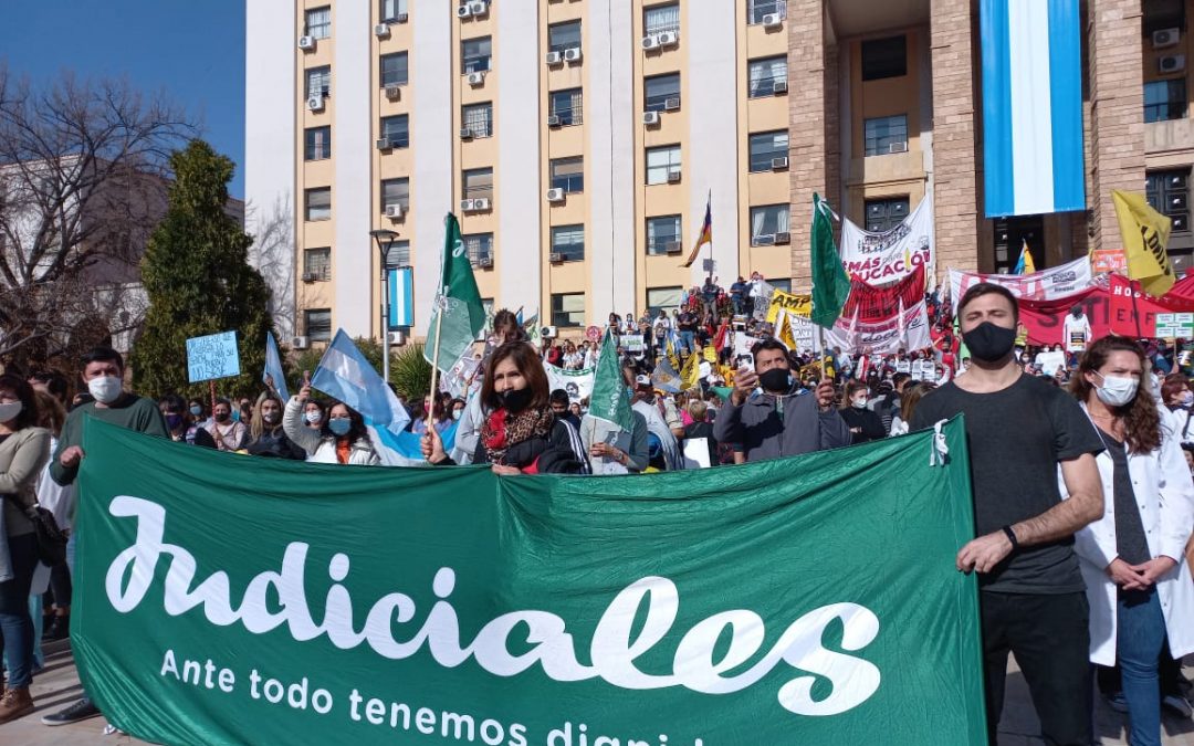 Suárez suma conflictos: ahora son los judiciales de Mendoza