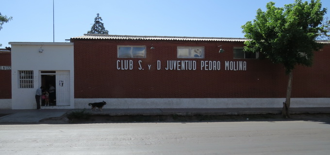 La cultura de la calle (una noche de vendimia en el club Pedro Molina)