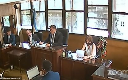 Audiencia 18 / La defensa oficial comenzó su alegato