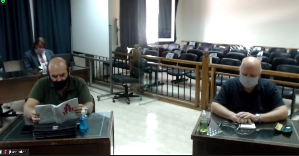 Declaró el policía que escuchaba gritos y registraba los datos de los detenidos